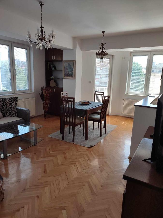סקופיה Tropicana Apartment מראה חיצוני תמונה